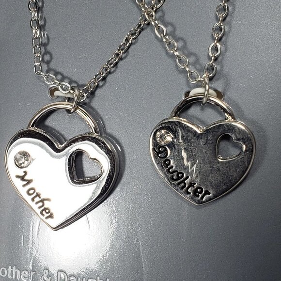 George Essentials 16" Silver Tone Mother & Daughter Heart Pendant Necklace set - Picture 1 of 7